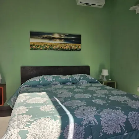 Wanda House Неаполь